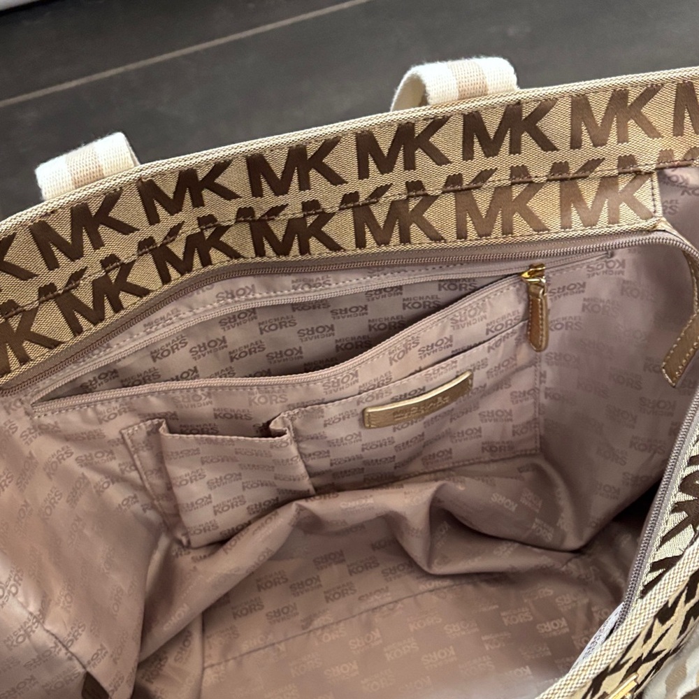 Michael Kors Tan and Cream Logo Tote - Picture 7 of 17